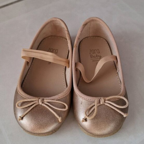 Zara baby infant ballerina shoes size 19 bronze like new