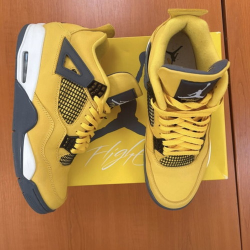 Air Jordan 4 Lightning sneakers size 45 like new