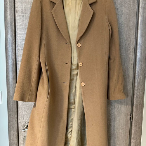 Women's long coat used, size Small, camel color