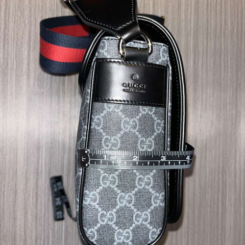 Gucci GG Messenger Bag medium σε μαύρο, σαν καινούργιο