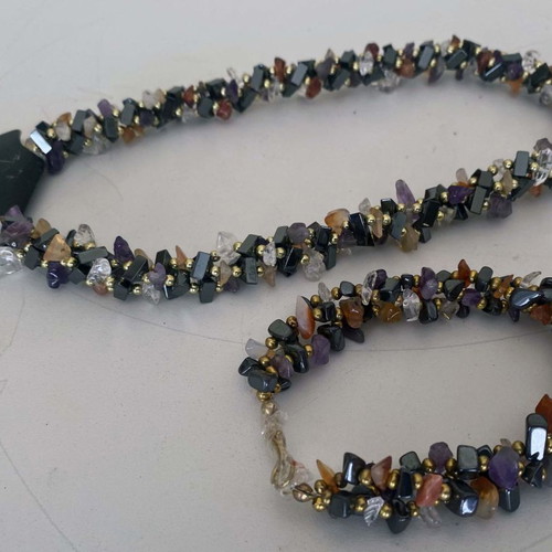 Jewelry set with natural semi-precious stones new