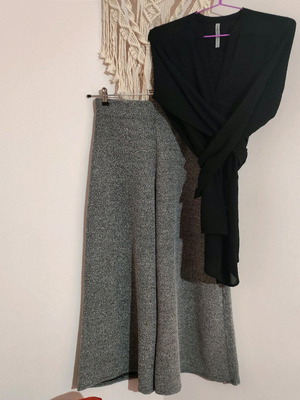Crop pants set and Stradivarius shirt like new