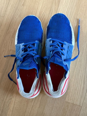 Adidas Ultraboost athletic shoes like new, size 42 ⅔, blue