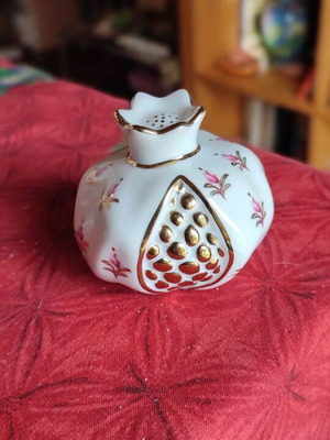 Porcelain pomegranate charm like new with gold leaf detail