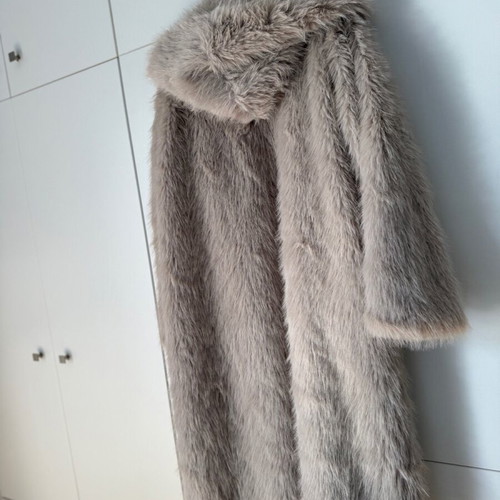 Long faux fur coat with hood beige like new, one size