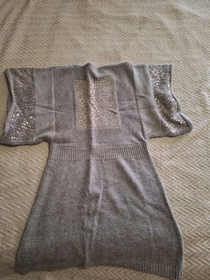 Beige dress with wide sleeves m-l like new