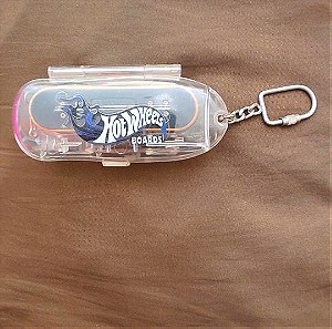 VINTAGE HOT WHEELS 2000 BOARDS KEY CHAIN RING RARE EXTRA WHEELS "BOARD TO DEATH"