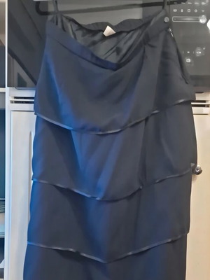 Silk skirt plus size XL black like new