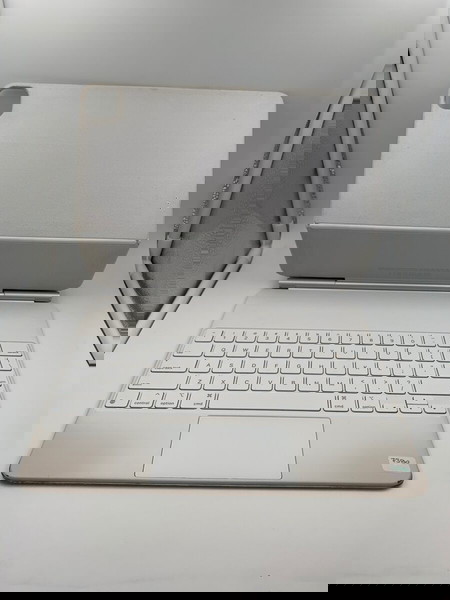 Apple Magic Keyboard for 12.9-inch iPad Pro (5th Generation) ‐ 5842 US