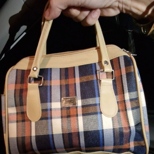 Checked Handbag like new, beige shade