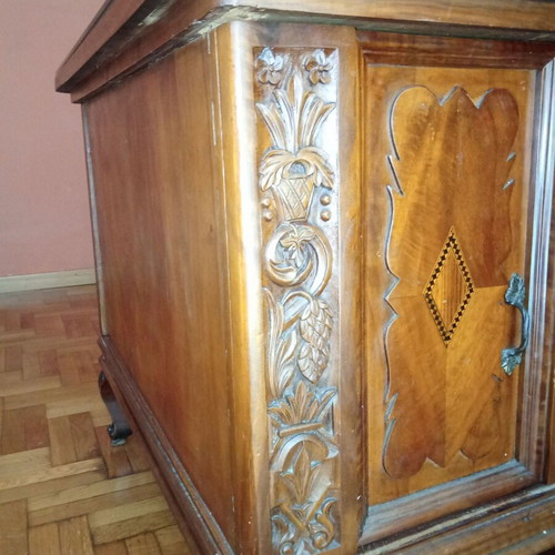 Antique Solid Wood Office Desk used with Marquetry Decoration
