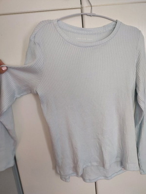 American Eagle long sleeve shirt baby blue like new, Small