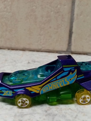 Hot wheels αυτοκινητάκι σαν καινούργιο