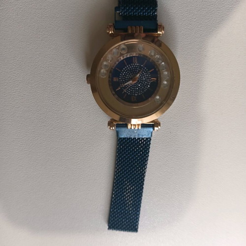 Wristwatch women's like new, blue color