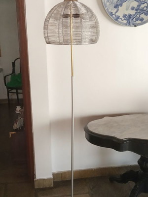 Επιδαπέδιο φωτιστικό χειροποίητο μεταχειρισμένο με vintage βάση ορείχαλκου