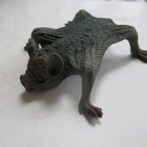 Deagostini Bat Figure used, super elastic