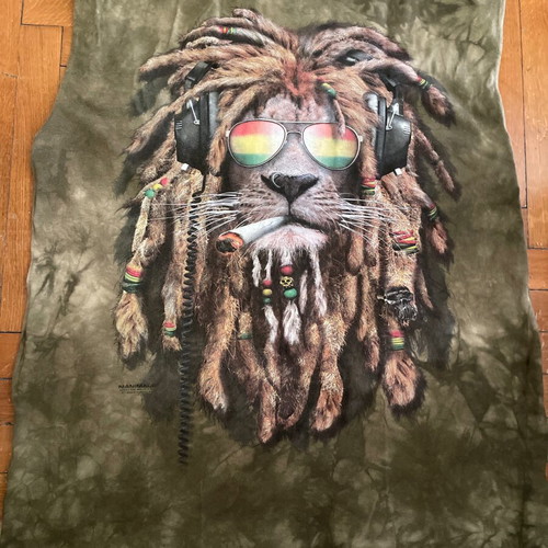 The Mountain sleeveless shirt used, size 3XL, green