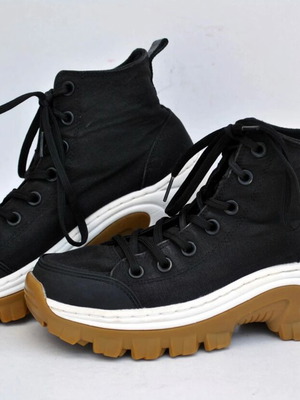 Skechers Vintage Black Canvas Chunky High Top Sneakers, size 37.5 Y2K