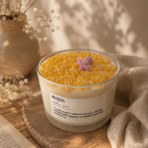 Mysa Blossom Candle Vanilla & Tres Leches 220 gr new