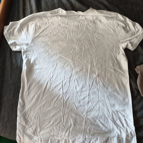 Levi's T shirt unisex, like new, white and red, size S
