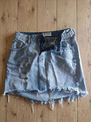 One Teaspoon denim mini skirt new, size S, white and blue
