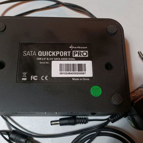 Sharkoon SATA Quickport PRO docking station SATA 2.5" & 3.5" like new with cable and power supply