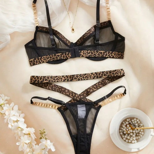 Sexy glamor lingerie set with metallic gold detail, new