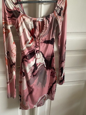 Bershka mini dress like new, pink, size small