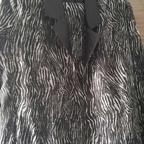 Abstracto suit new, black and white, bell-bottom pants