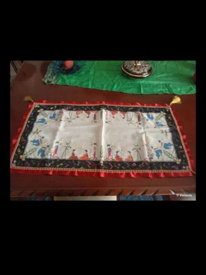 Vintage embroidery 1950 used with geisha cross-stitch on linen etamine