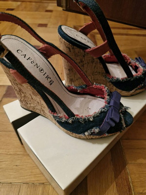 CafeNoir women's platform shoes blue like new, size 36