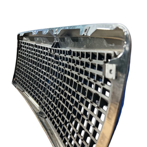 Mercedes 190 E grille new