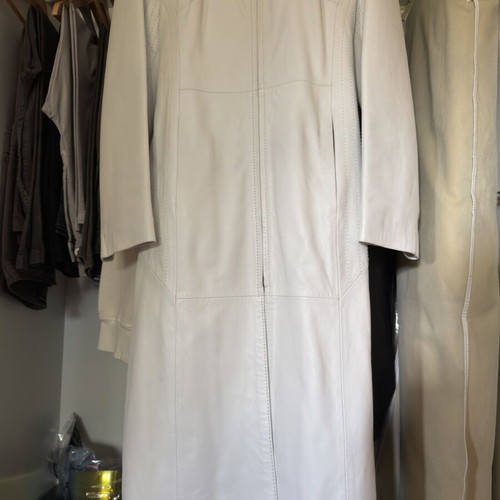 Vintage 90s leather coat Χουνταλας like new, white, size M
