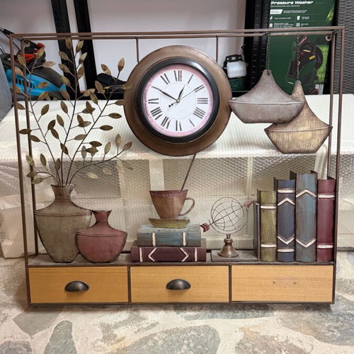 Decorative wall clock frame like new