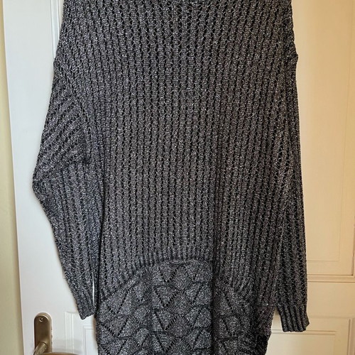 Long women's blouse dress with lame look and loose knit used, one size