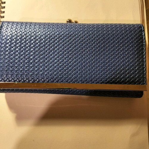 Women's wallet like new, blue woven design