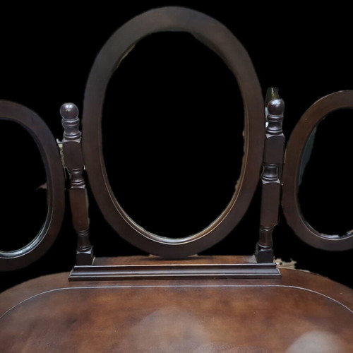 Antique dressing table in dark walnut with side rotating mirrors like new