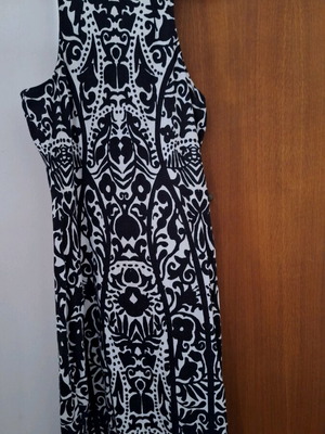 H&M dress used, size S, black and white with print