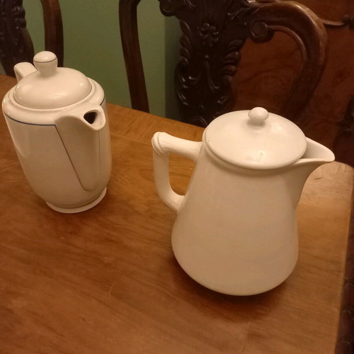 Vintage ceramic teapots like new, set of 2 pieces