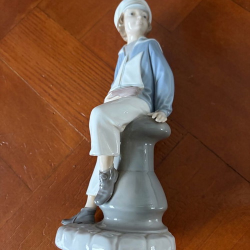 Lladro 4810 figurine like new