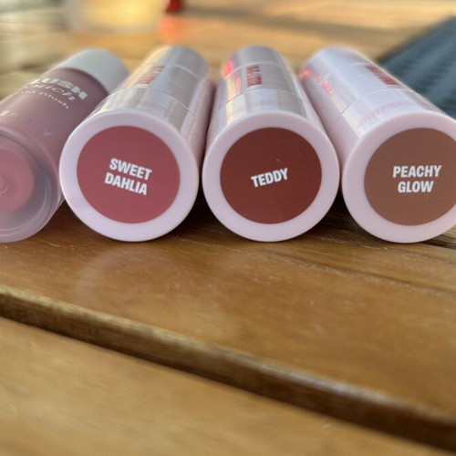 H&M Do It All Stick Rouge and Liquid Blush set like new, 4 pieces