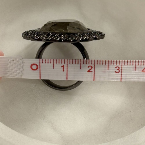 Vintage Cameo Ring in Anthracite Gray Like New