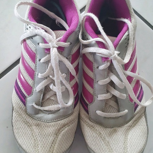 Adidas athletic shoes used, size 38, white
