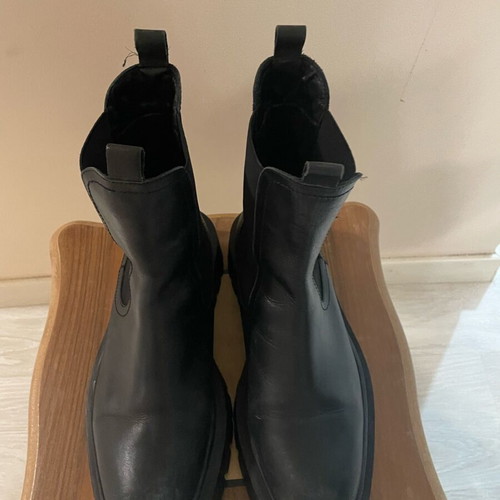 Lasocki leather boots used, size 39, black