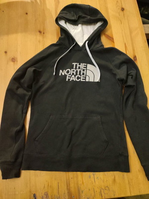 Дамски суитшърт The North Face употребяван, размер S, черен