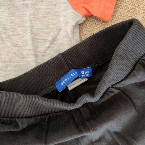 Body talk set for 12-month-old boy, lightly used short sleeve shirt and shorts