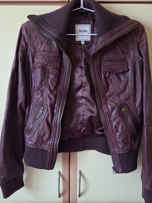 Μπουφάν Bershka καφέ δερμάτινο size S σαν καινούργιο