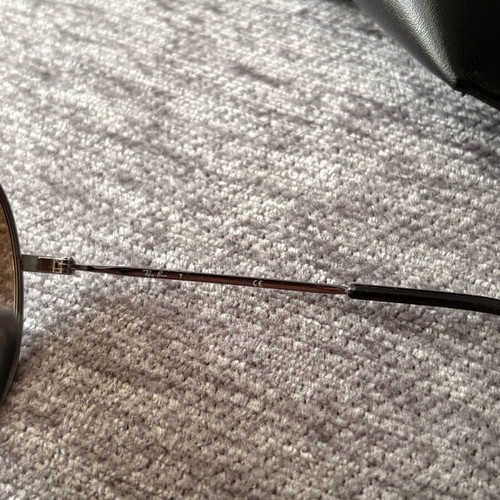 Ray Ban sunglasses brown like new, size extra small