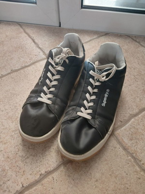 Superdry sneakers size 43, black and white