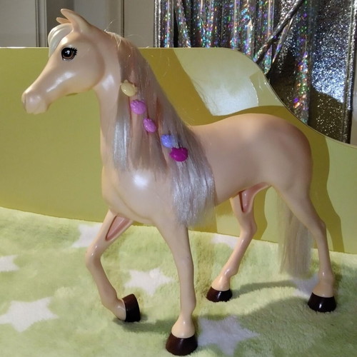 Barbie Mysteries The Great Horse Chase Tornado used, Mattel